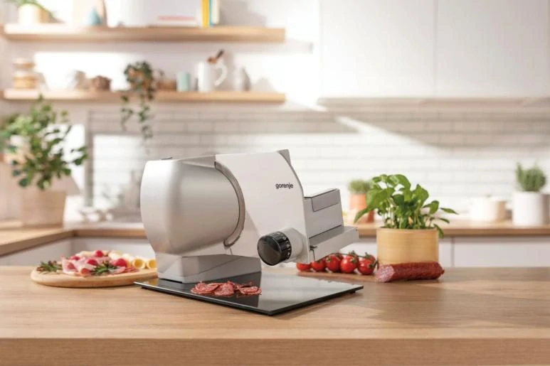 Gorenje R902A