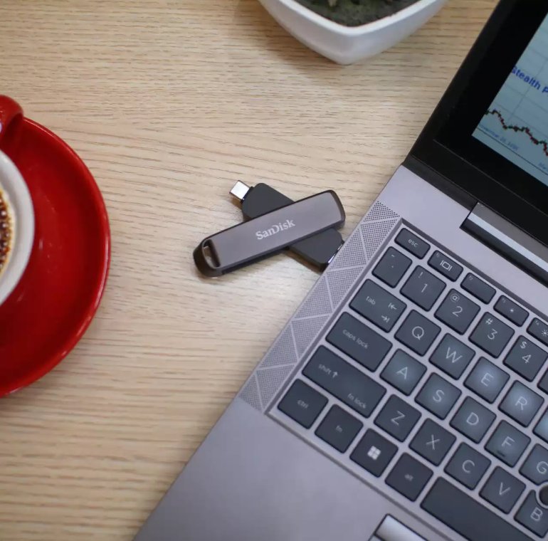 SanDisk Extreme PRO Dual Drive 1TB / USB Type-C + USB Type-A / USB 3.2 Gen 1 / kov / čierna