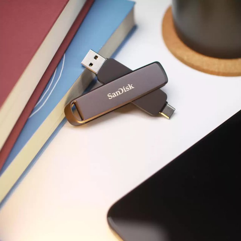 SanDisk Extreme PRO Dual Drive 1TB / USB Type-C + USB Type-A / USB 3.2 Gen 1 / kov / čierna
